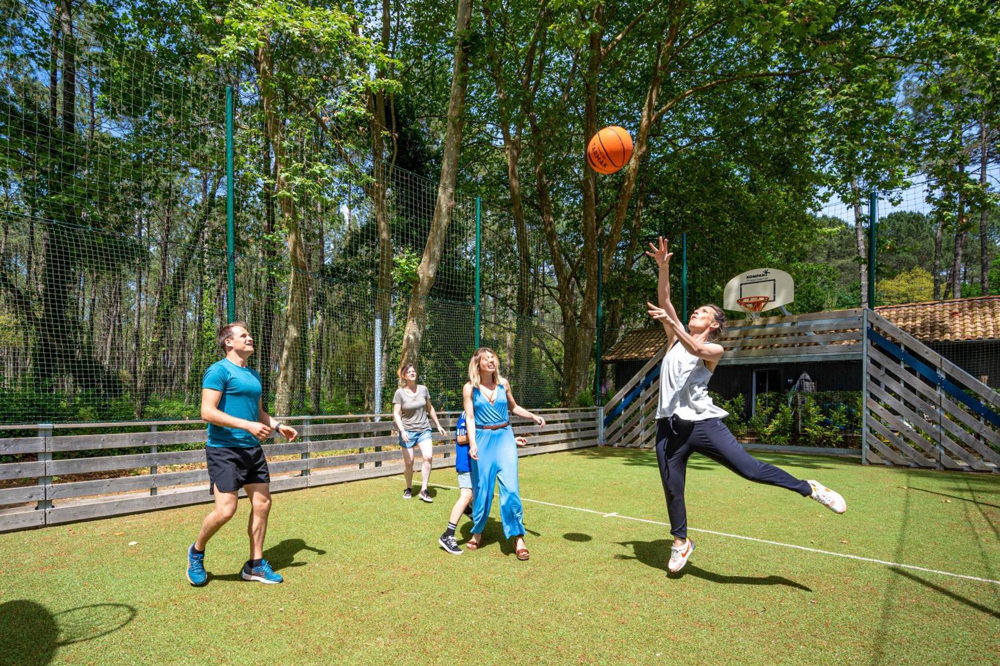 Camping-Village Vacances Les Deux Etangs Seignosse Exterior photo